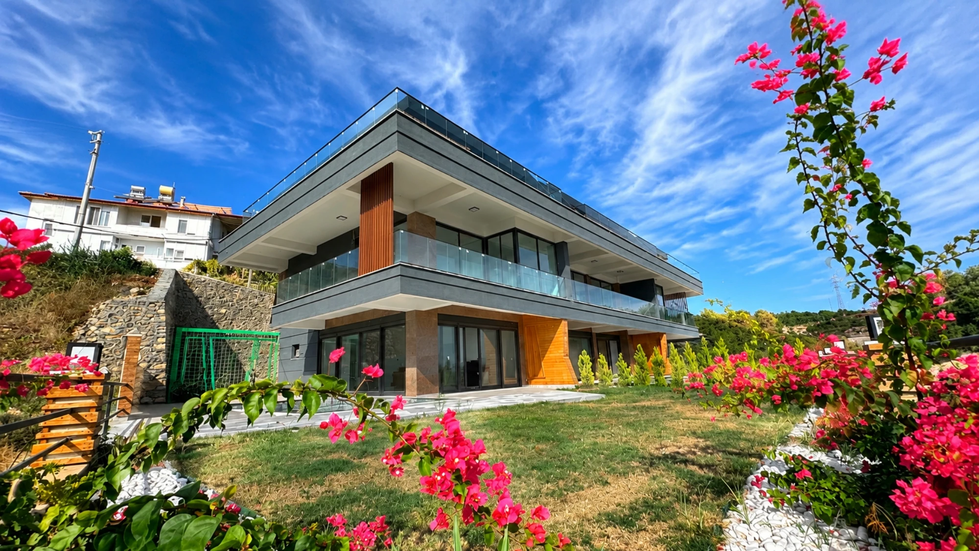 NEW LEVEL VILLAS: Prices and floor plans management company